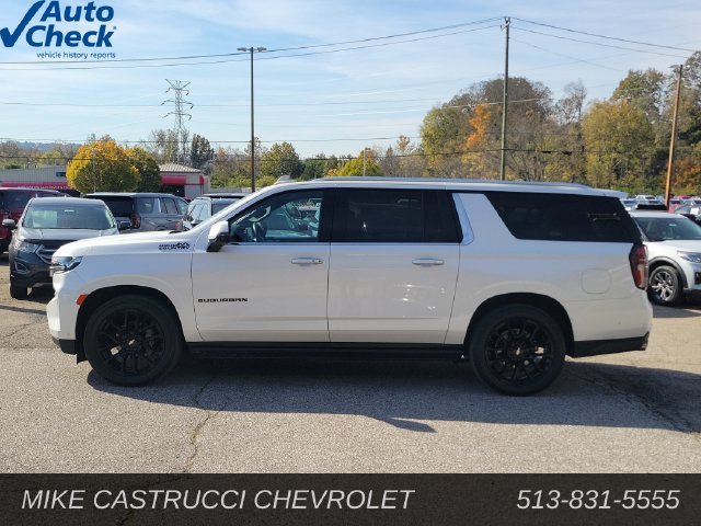 Used 2024 Chevrolet Suburban High Country w/ Advanced Technology Package AWD/4WD image 2