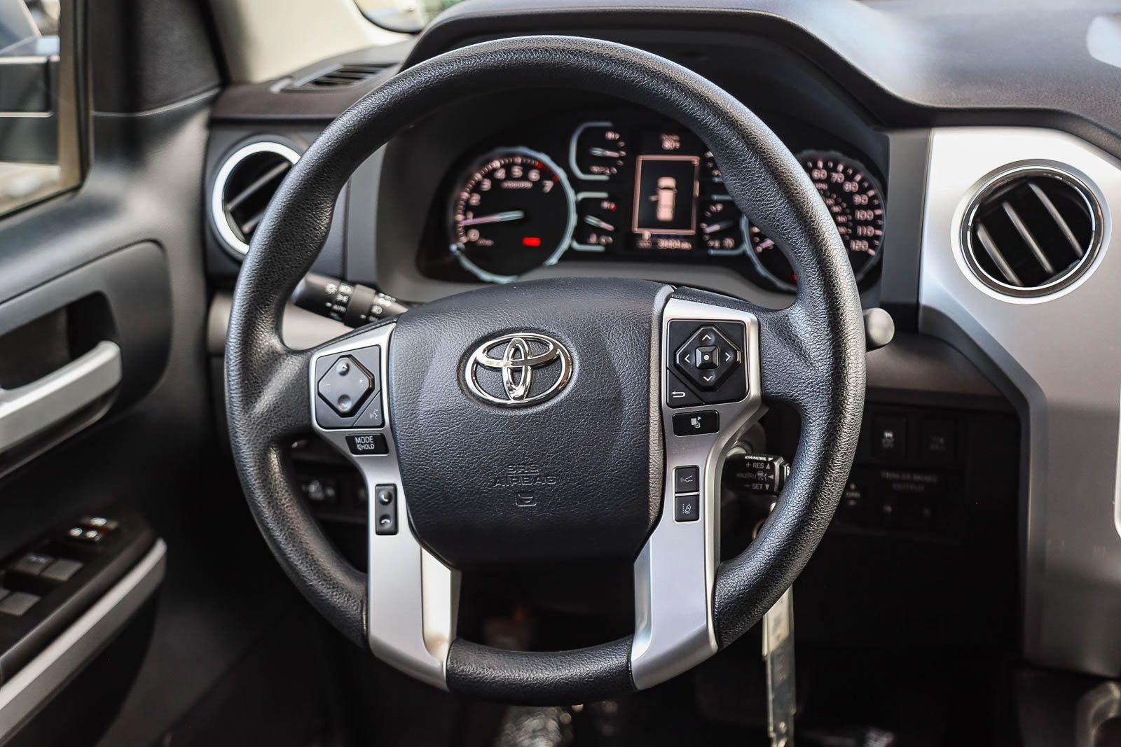 Certified 2018 Toyota Tundra SR5 w/ SR5 Upgrade Package RWD image 15