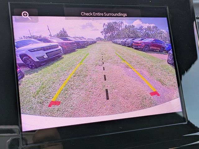 New 2025 Jeep Grand Cherokee Altitude image 19