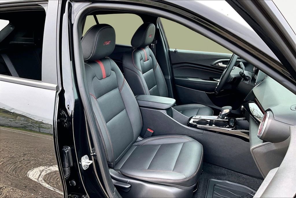 Used 2024 Chevrolet Trax RS w/ Driver Confidence Package image 7