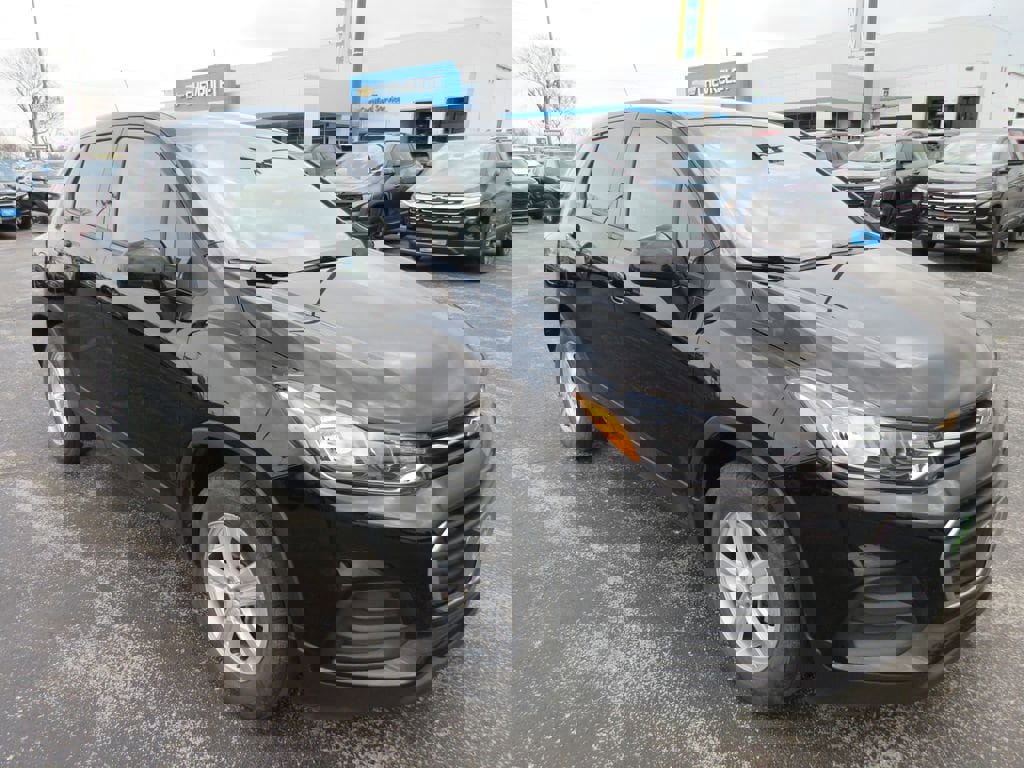 Certified 2021 Chevrolet Trax LS w/ Tint and Cruise Package image 7