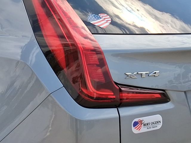 Used 2023 Cadillac XT4 Luxury w/ Cold Weather Package image 8