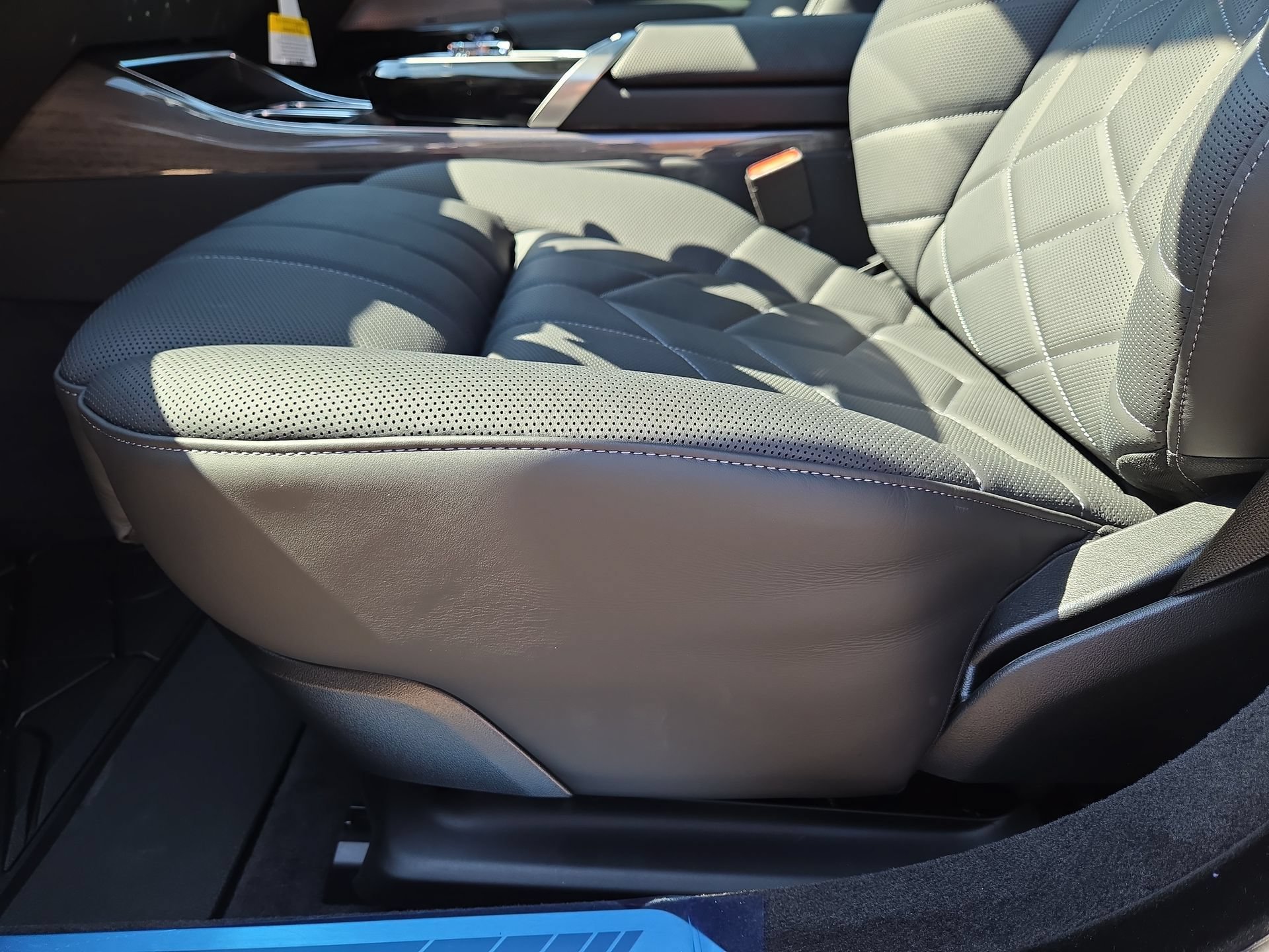 New 2026 BMW i7 xDrive60 AWD/4WD image 17