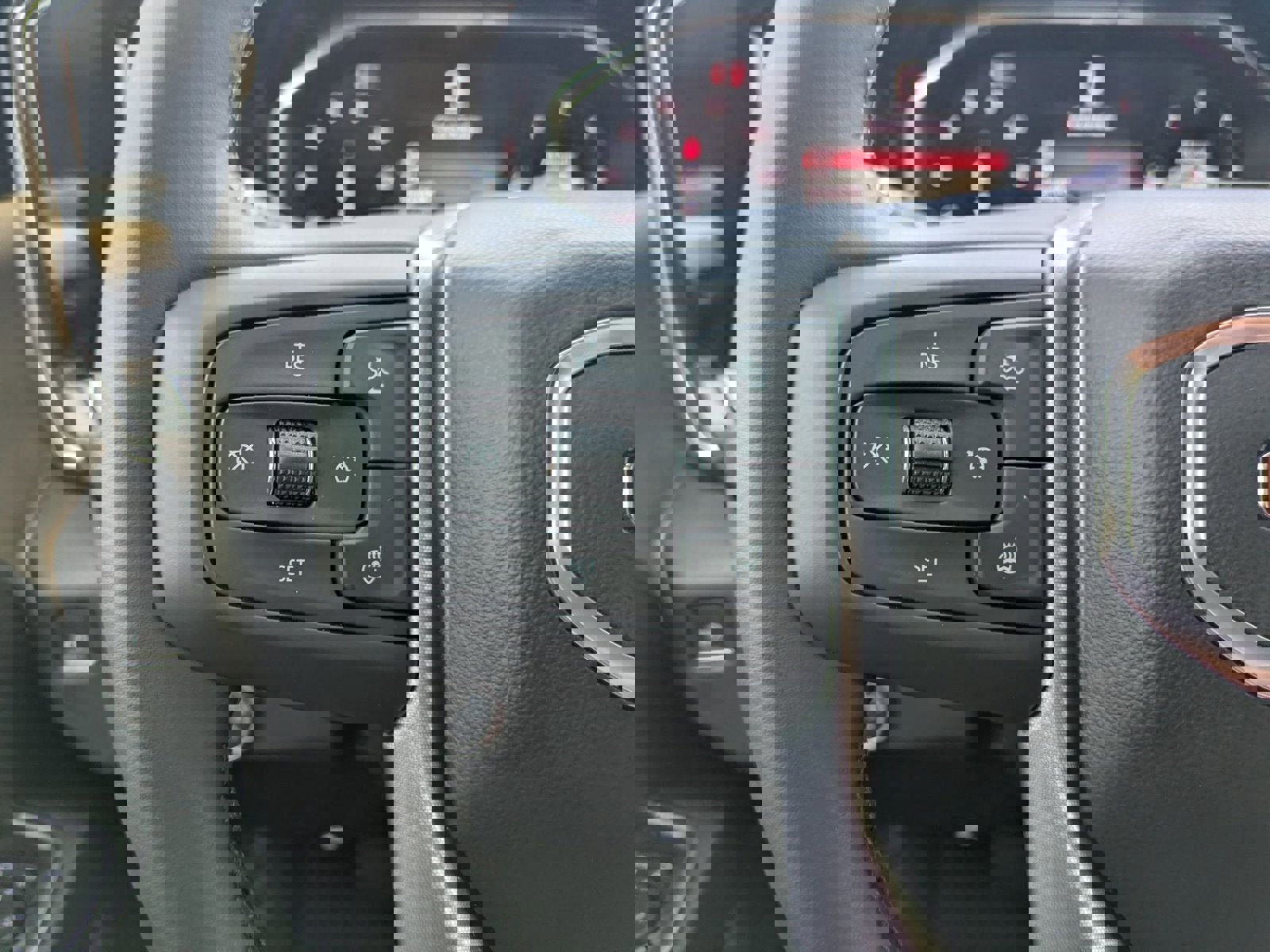 New 2024 GMC Sierra 1500 SLE w/ Preferred Package image 13