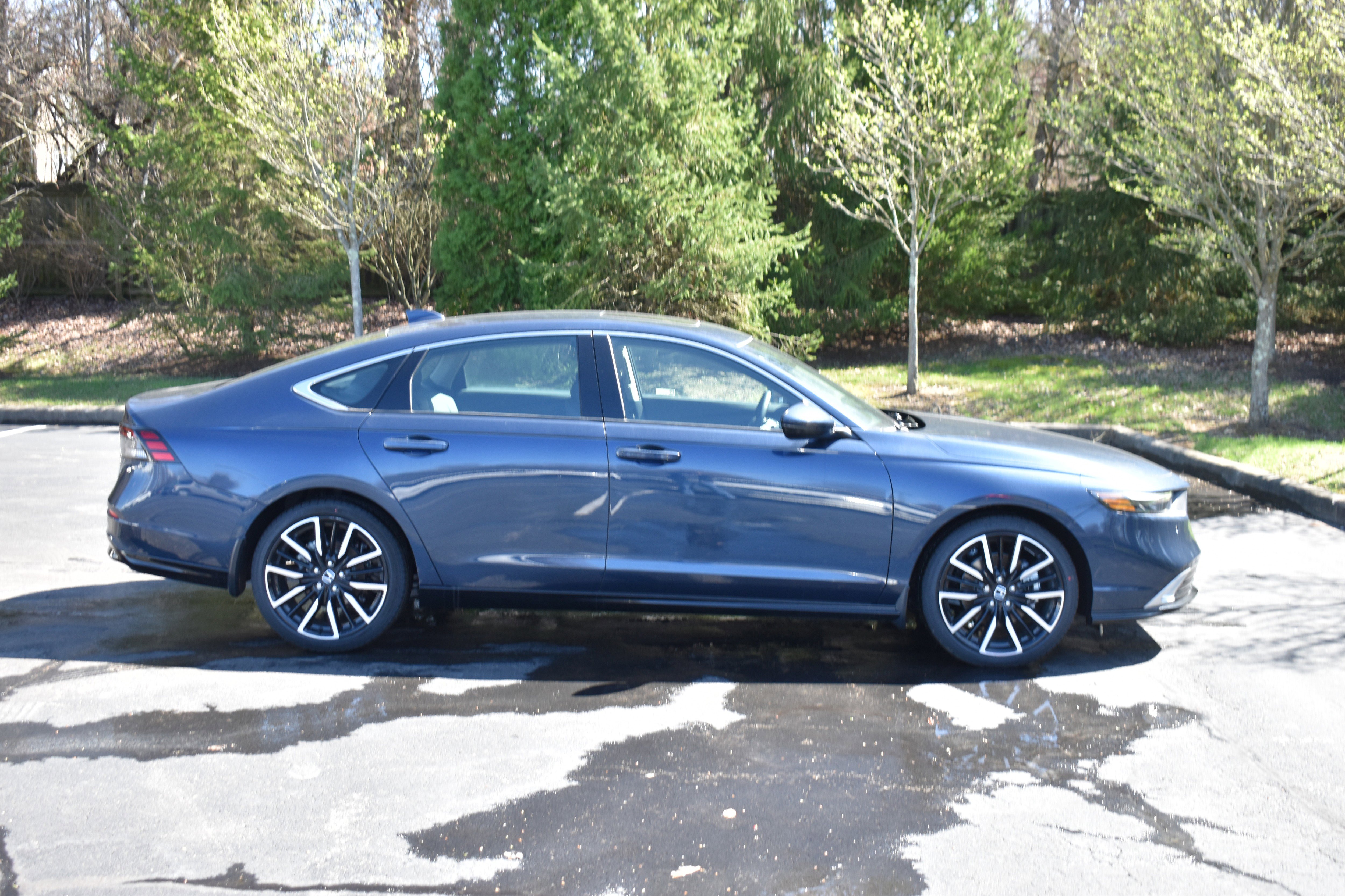 New 2026 Honda Accord Touring image 9