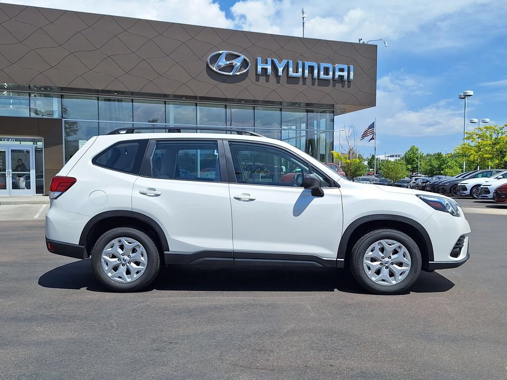 Used 2023 Subaru Forester AWD/4WD image 2