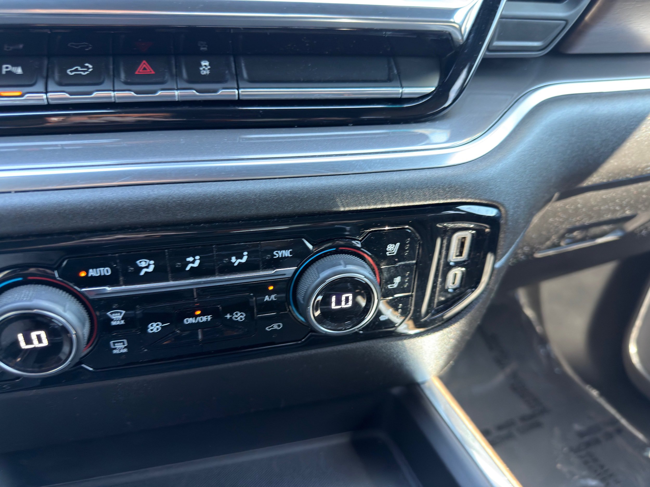 Used 2024 Chevrolet Silverado 2500 High Country AWD/4WD image 41