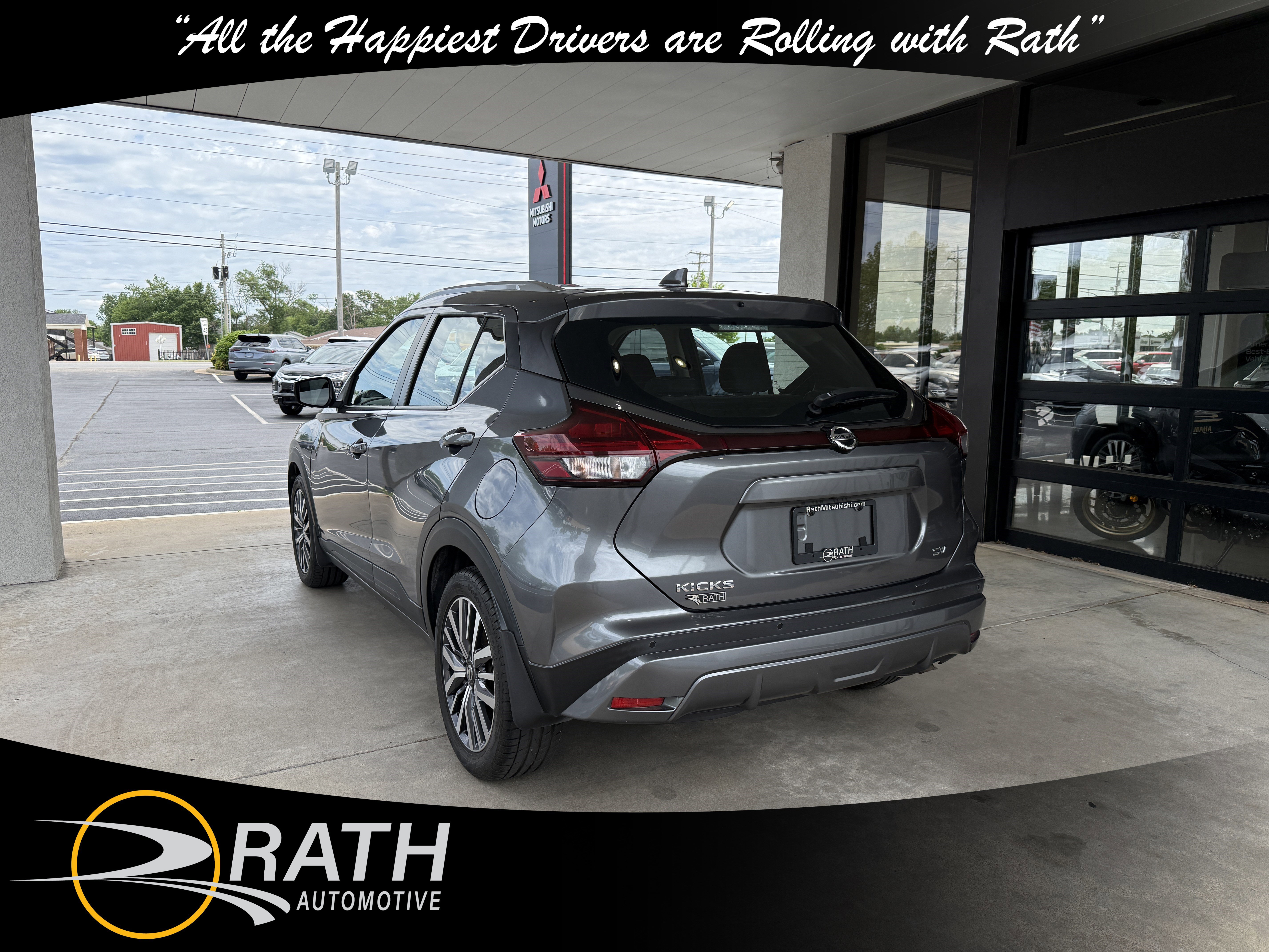 Used 2021 Nissan Kicks SV FWD image 7