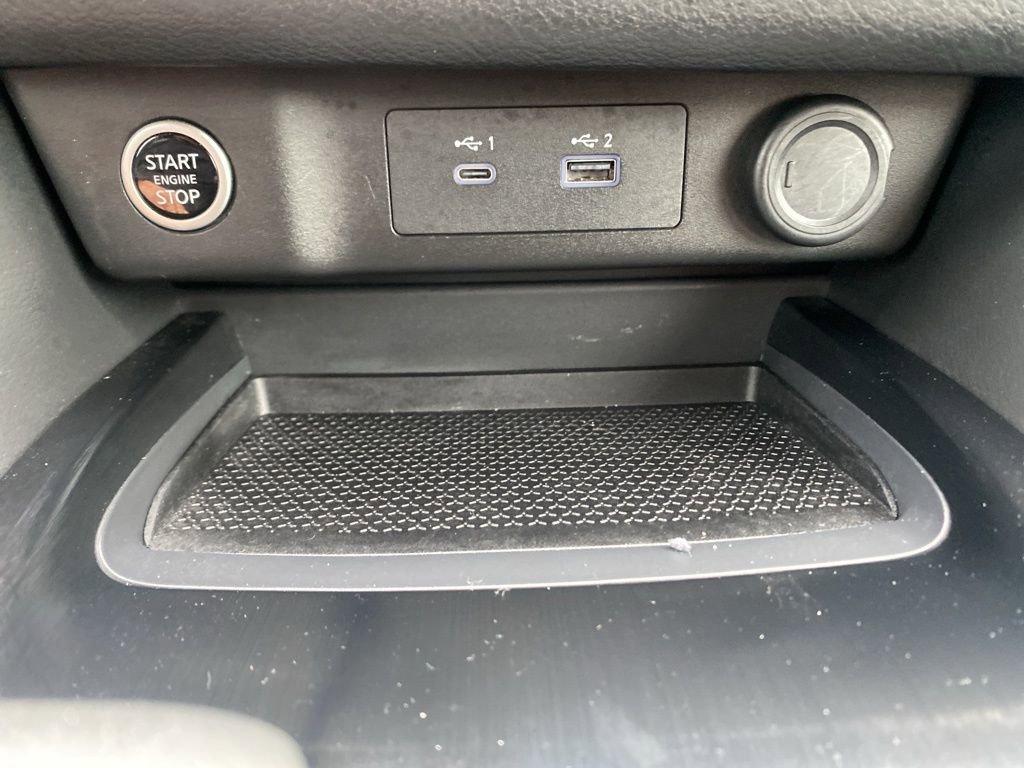 Used 2023 Nissan Rogue S image 28