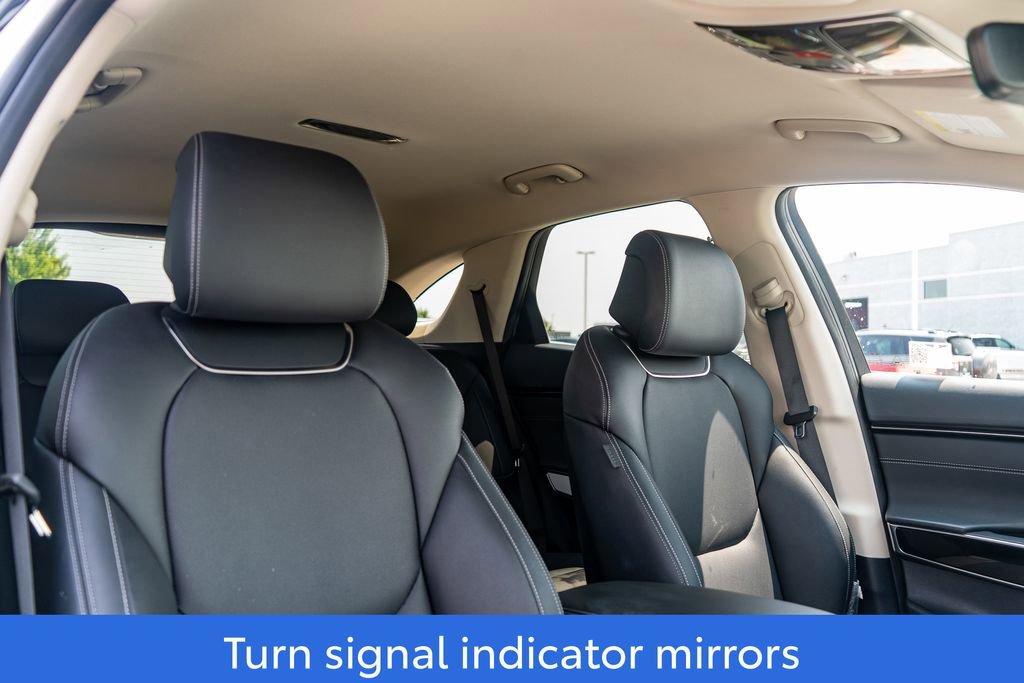 Used 2025 Genesis GV70 2.5T image 13