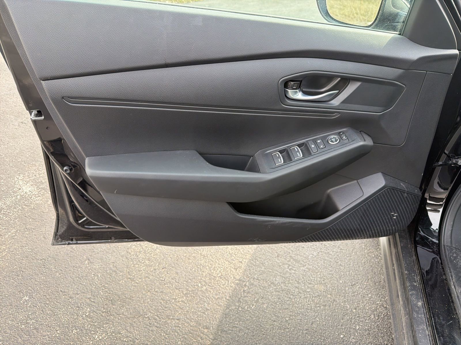 Used 2025 Honda Accord LX image 11