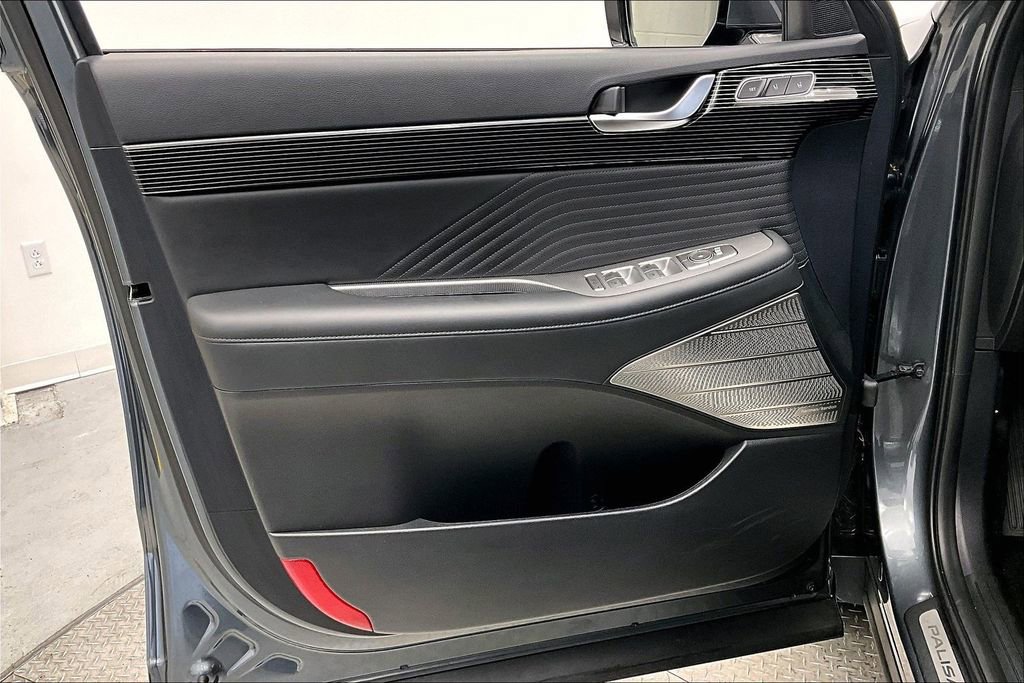 Used 2023 Hyundai Palisade Calligraphy w/ Cargo Package image 18