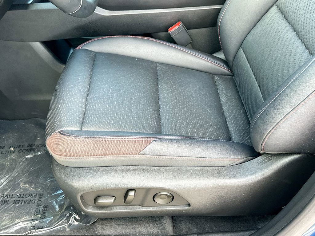 Used 2025 Chevrolet Equinox RS image 20