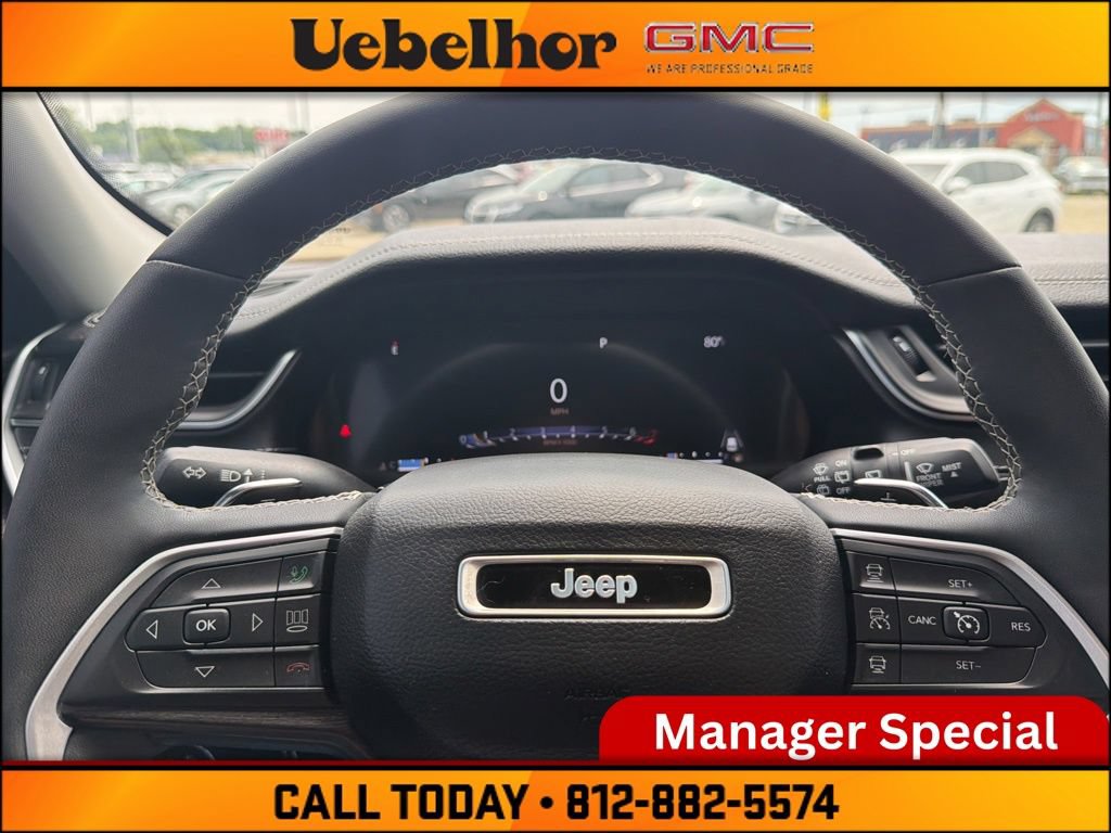 Used 2023 Jeep Grand Cherokee Limited w/ Trailer Tow Prep Group (B) AWD/4WD image 27