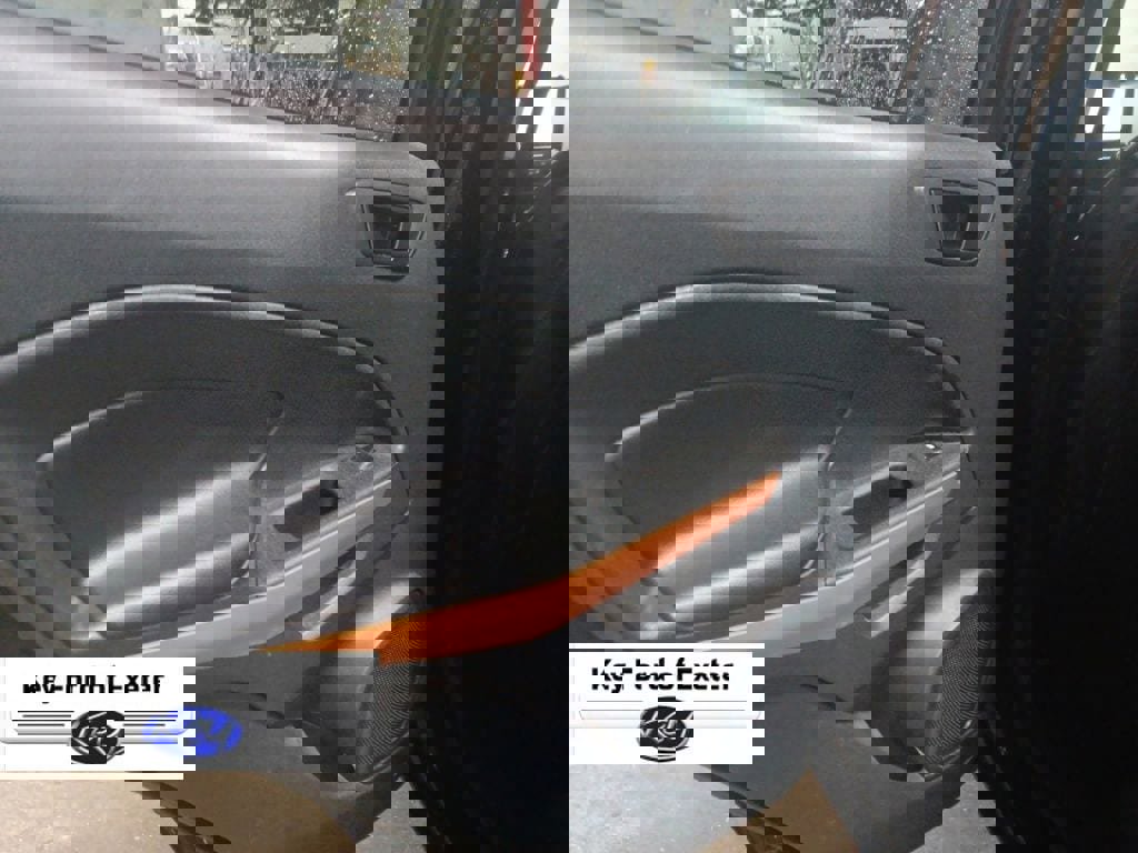 Used 2018 Ford EcoSport SES w/ SES Cold Weather Package AWD/4WD image 15