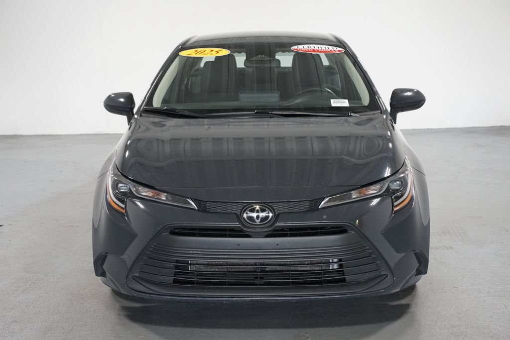 Certified 2025 Toyota Corolla LE FWD image 2