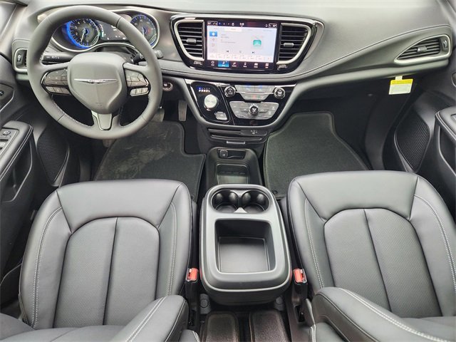 New 2026 Chrysler Pacifica Select image 17