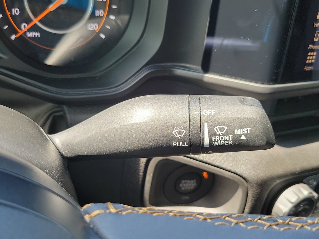 Used 2024 Jeep Gladiator Sport AWD/4WD image 16