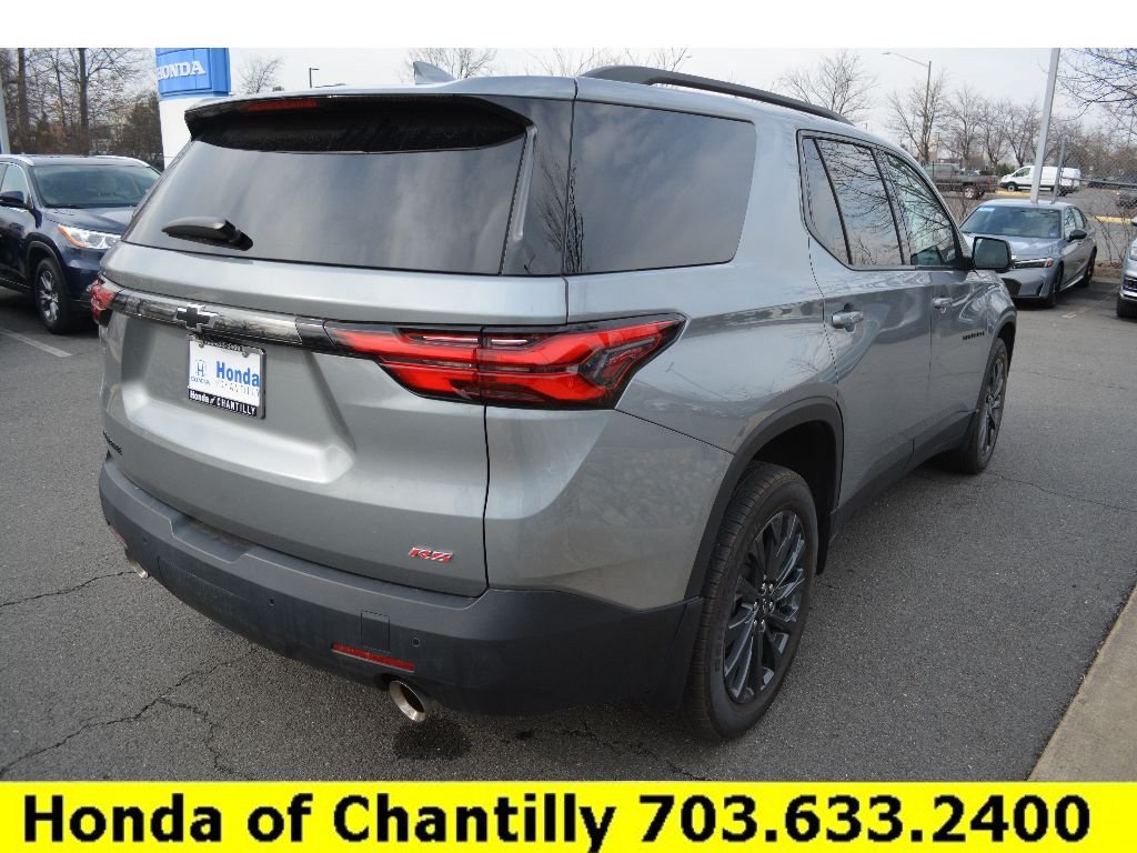 Used 2023 Chevrolet Traverse RS FWD image 9