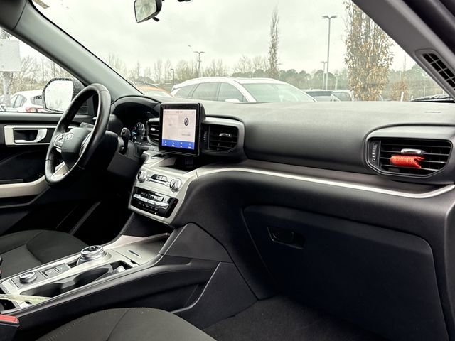 Used 2022 Ford Explorer XLT image 20