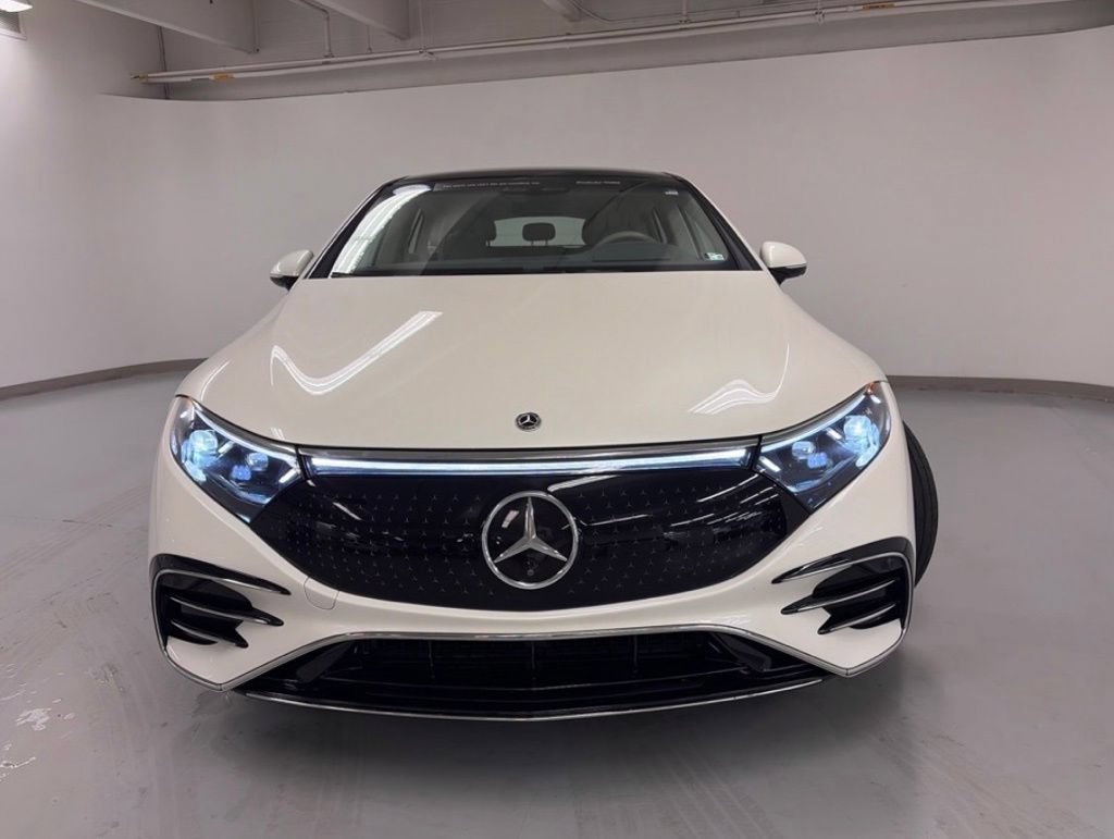 Certified 2023 Mercedes-Benz EQS 580 4MATIC Sedan image 4