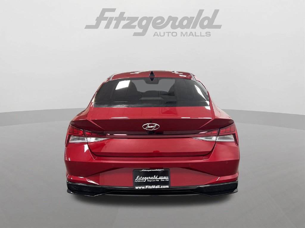 Used 2023 Hyundai Elantra Limited FWD image 4