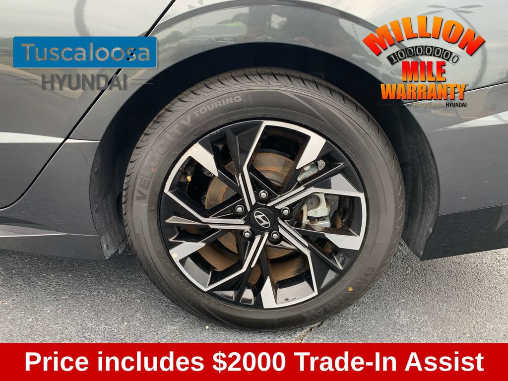 Used 2025 Hyundai Sonata SEL FWD image 11