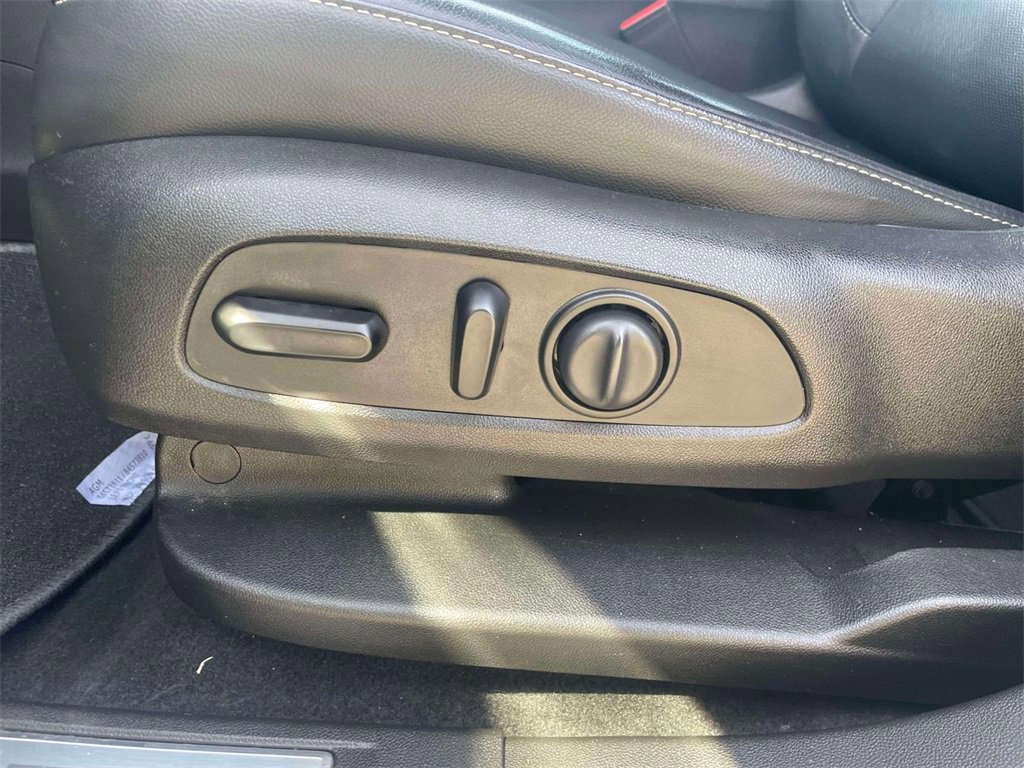 Used 2020 GMC Acadia SLT image 19