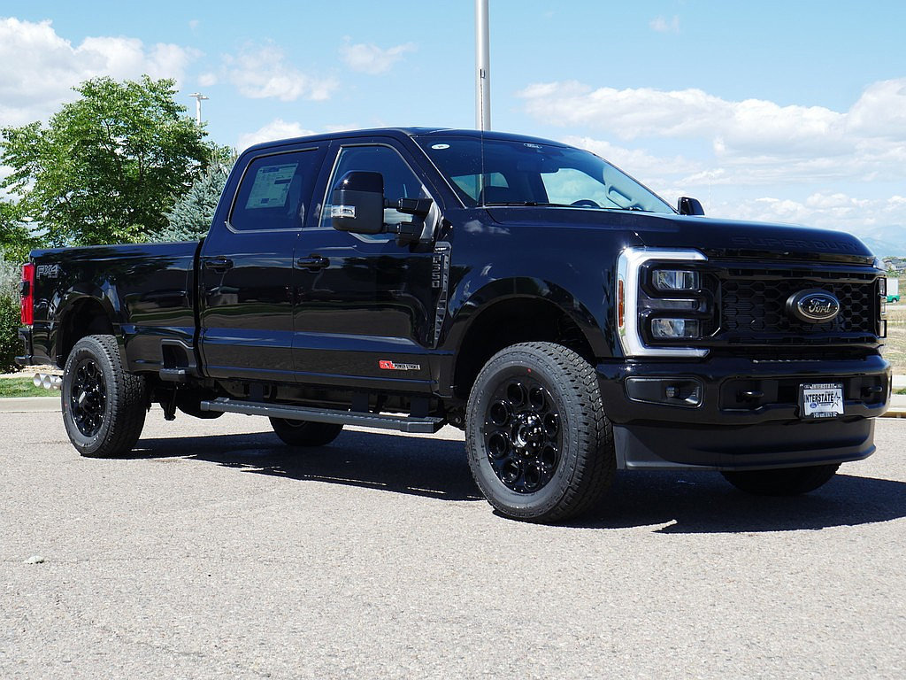 New 2026 Ford F350 Lariat w/ Black Appearance Package AWD/4WD image 7