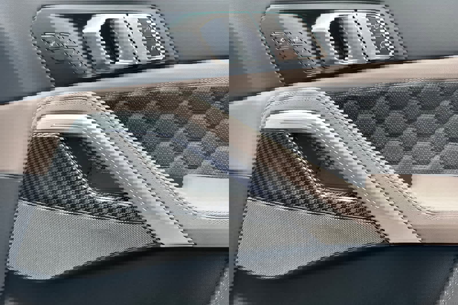 Used 2024 BMW X6 M Competition w/ Executive Package image 19