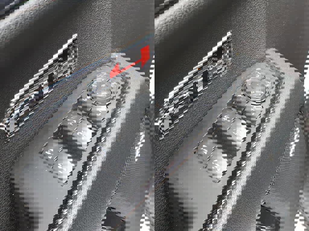 Used 2024 GMC Sierra 1500 AT4 w/ Technology Package image 13