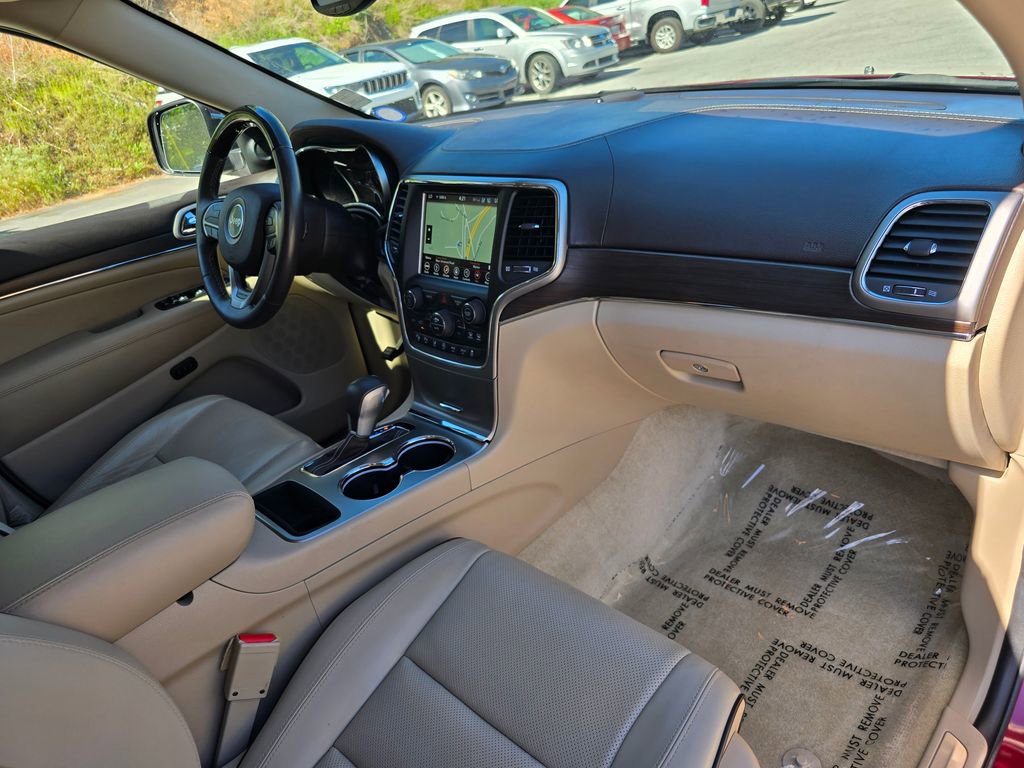 Used 2018 Jeep Grand Cherokee Overland image 30