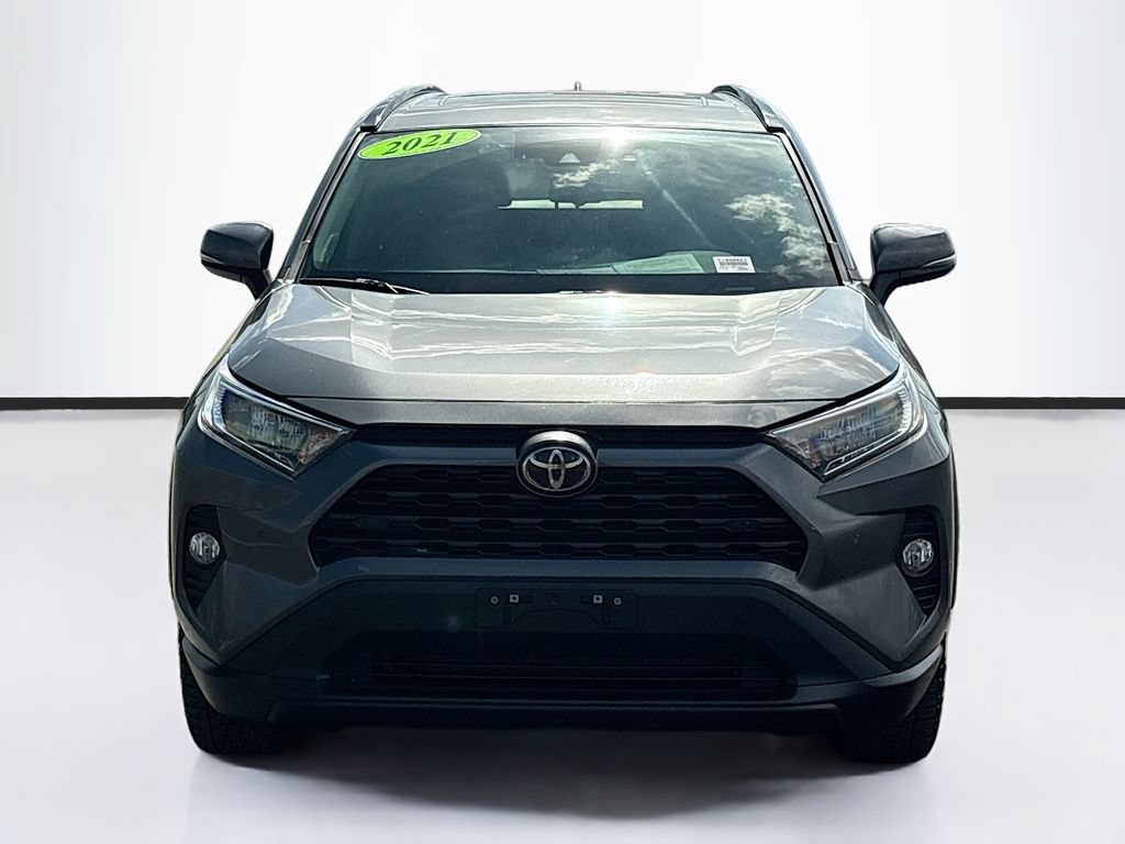 Used 2021 Toyota RAV4 XLE Premium AWD/4WD image 2