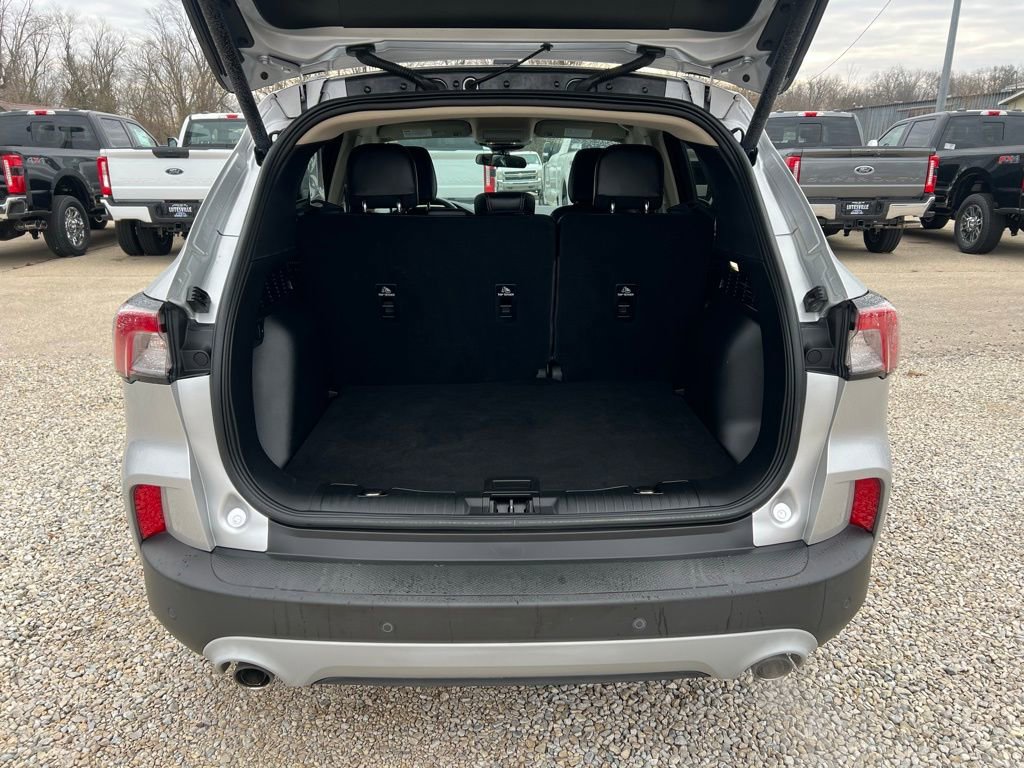 Used 2020 Ford Escape SEL image 17