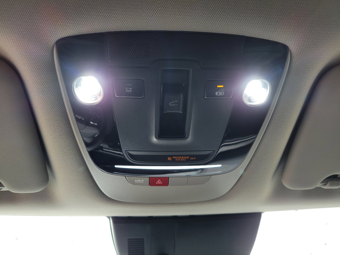 Used 2026 Kia Sportage EX w/ EX Panoramic Sunroof Package image 31