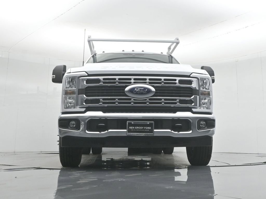 New 2026 Ford F350 XL w/ XL Chrome Package RWD image 45
