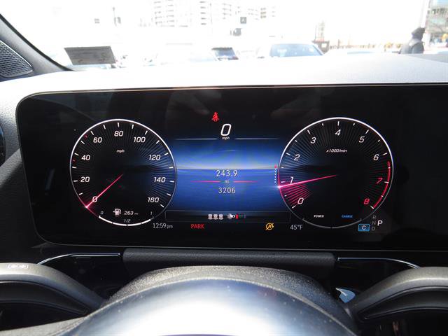Used 2025 Mercedes-Benz GLA 250 4MATIC image 13
