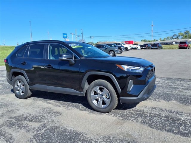 Used 2024 Toyota RAV4 XLE image 3