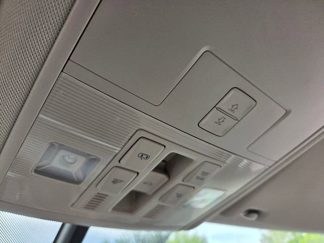 Used 2022 Volkswagen Atlas SE image 35