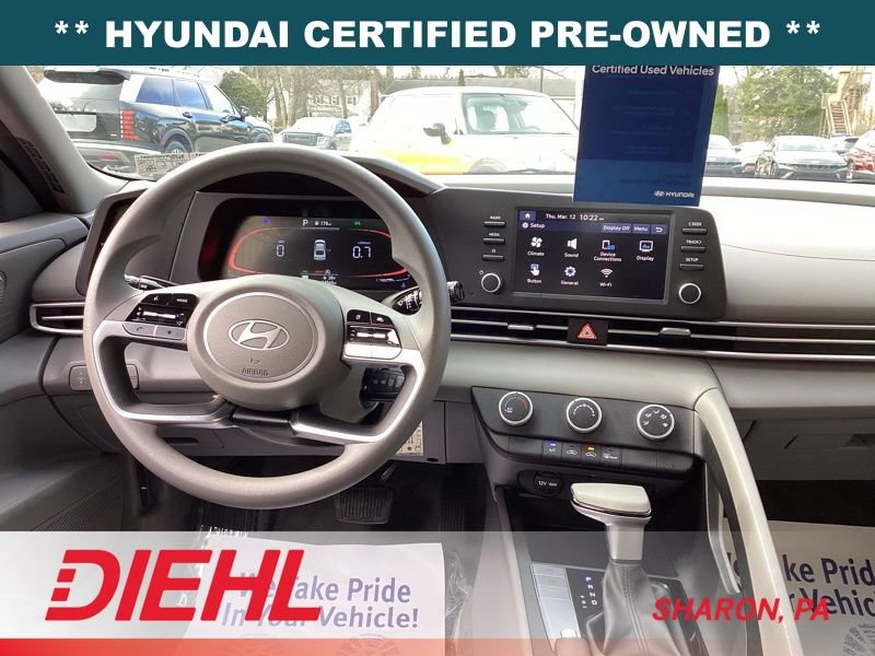 Used 2024 Hyundai Elantra SE image 28