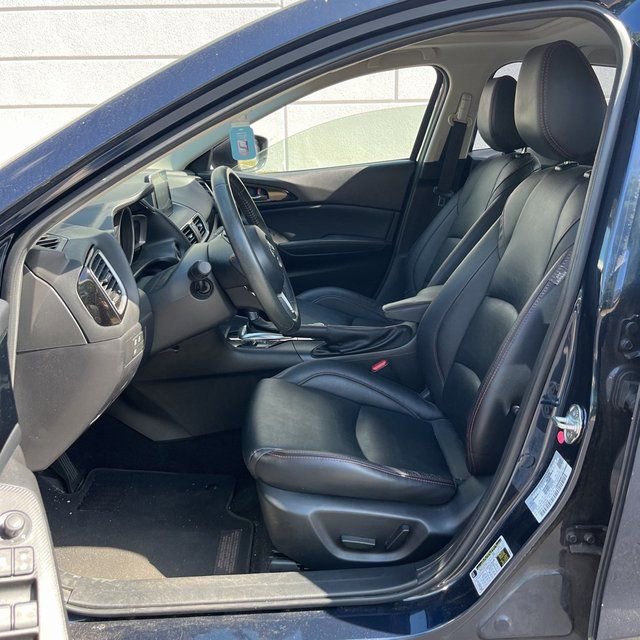 Used 2015 MAZDA MAZDA3 i Grand Touring image 5