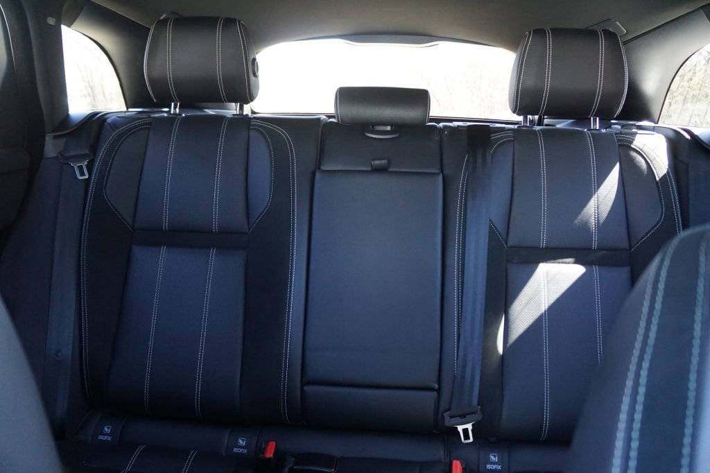 Used 2020 Land Rover Range Rover Velar R-Dynamic S image 16