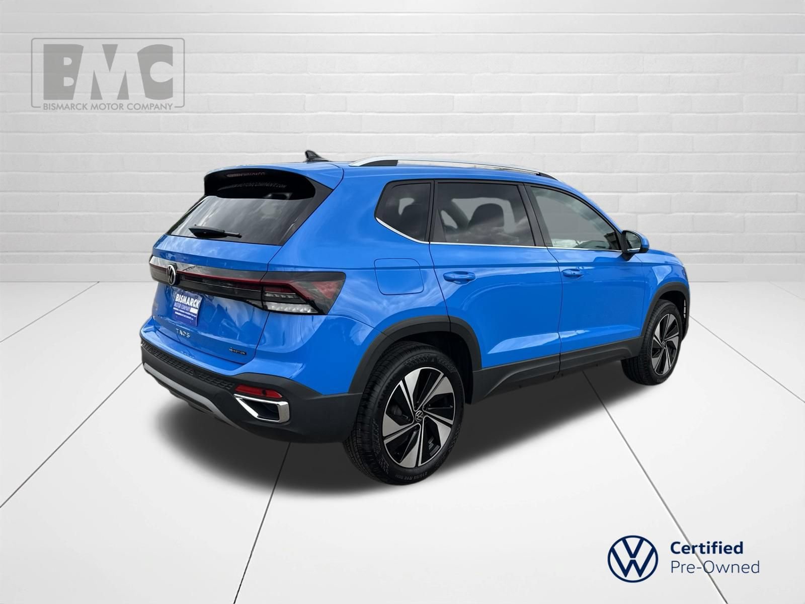 Certified 2025 Volkswagen Taos SE AWD/4WD image 3