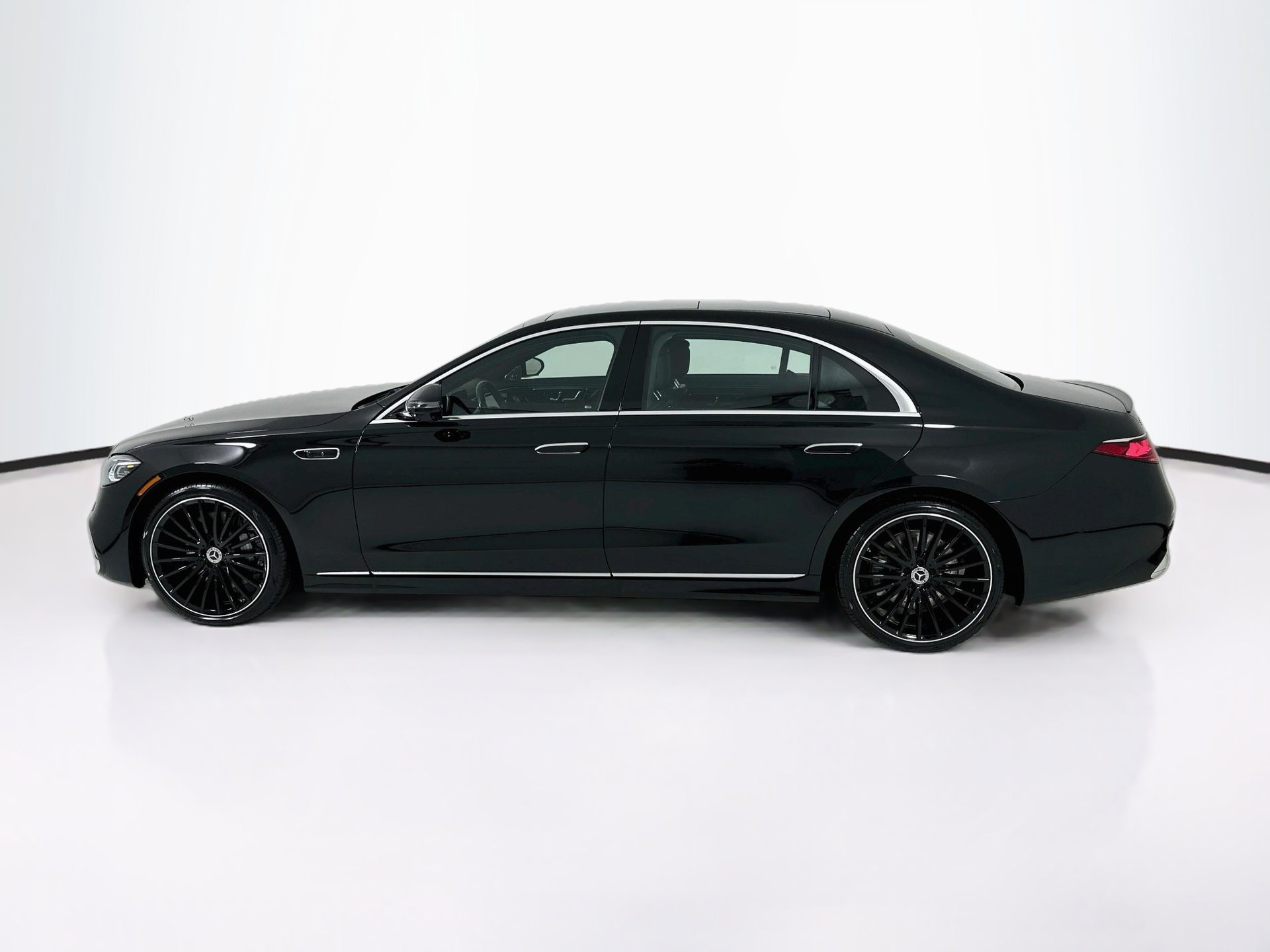 New 2027 Mercedes-Benz S 580 4MATIC Sedan image 5