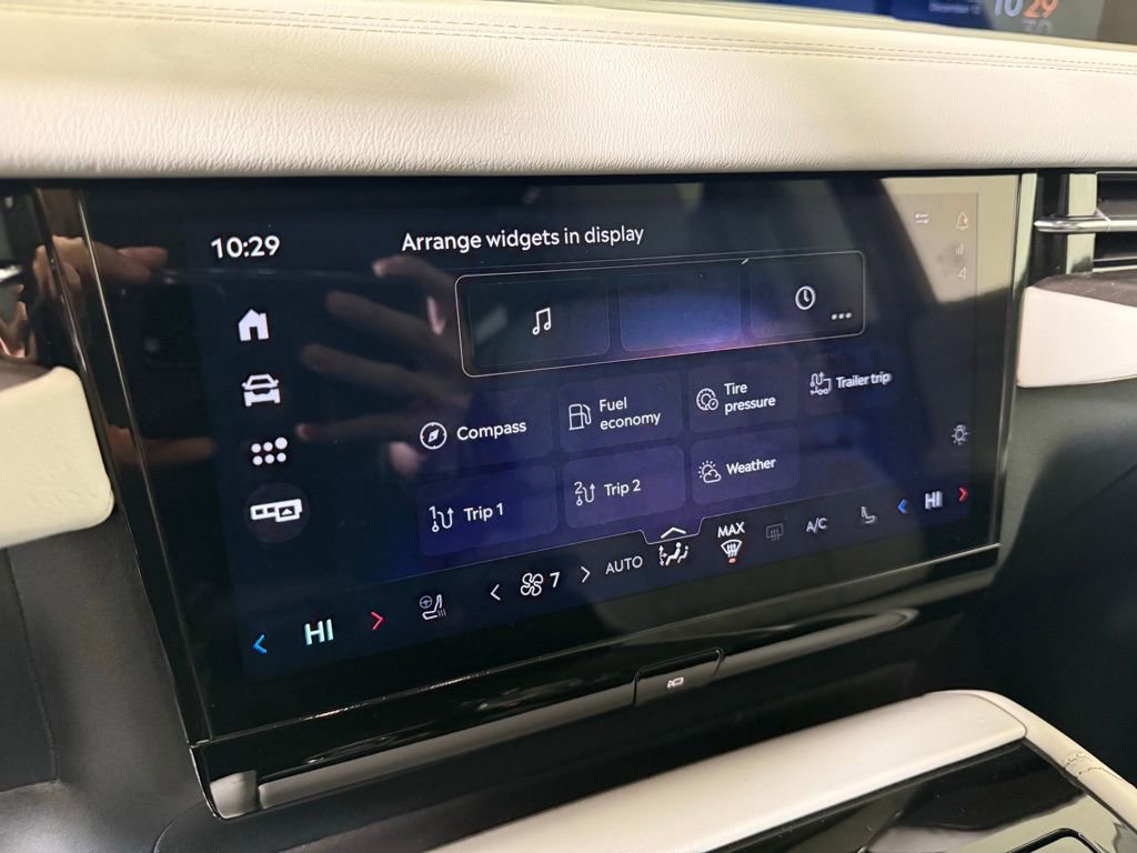 New 2025 Lincoln Navigator L Black Label AWD/4WD image 25