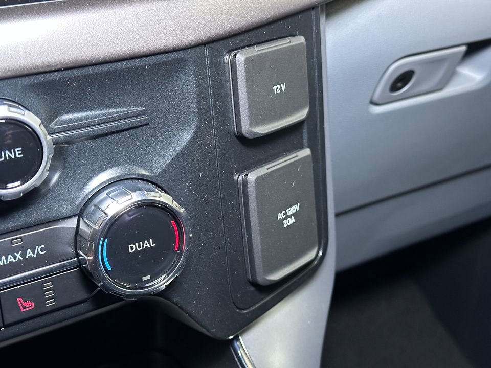 Used 2025 Ford F150 XLT w/ Equipment Group 302A MID image 37