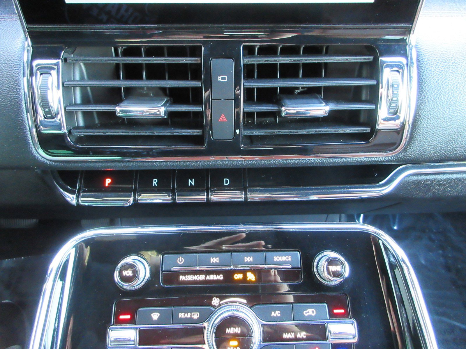 Used 2021 Lincoln Navigator Reserve w/ Cargo Convenience Package image 45