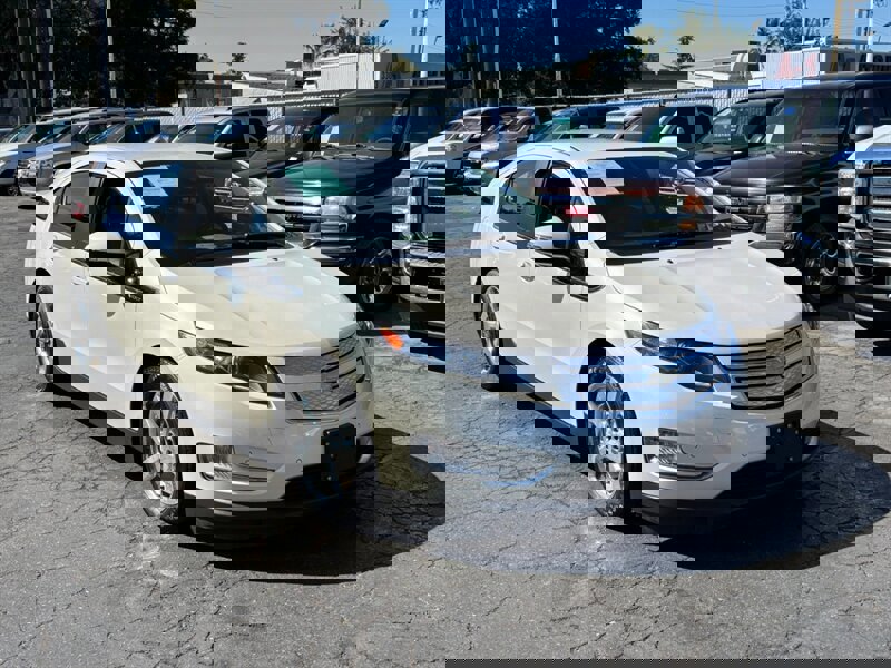 Used 2014 Chevrolet Volt Premium w/ Premium Trim Package
