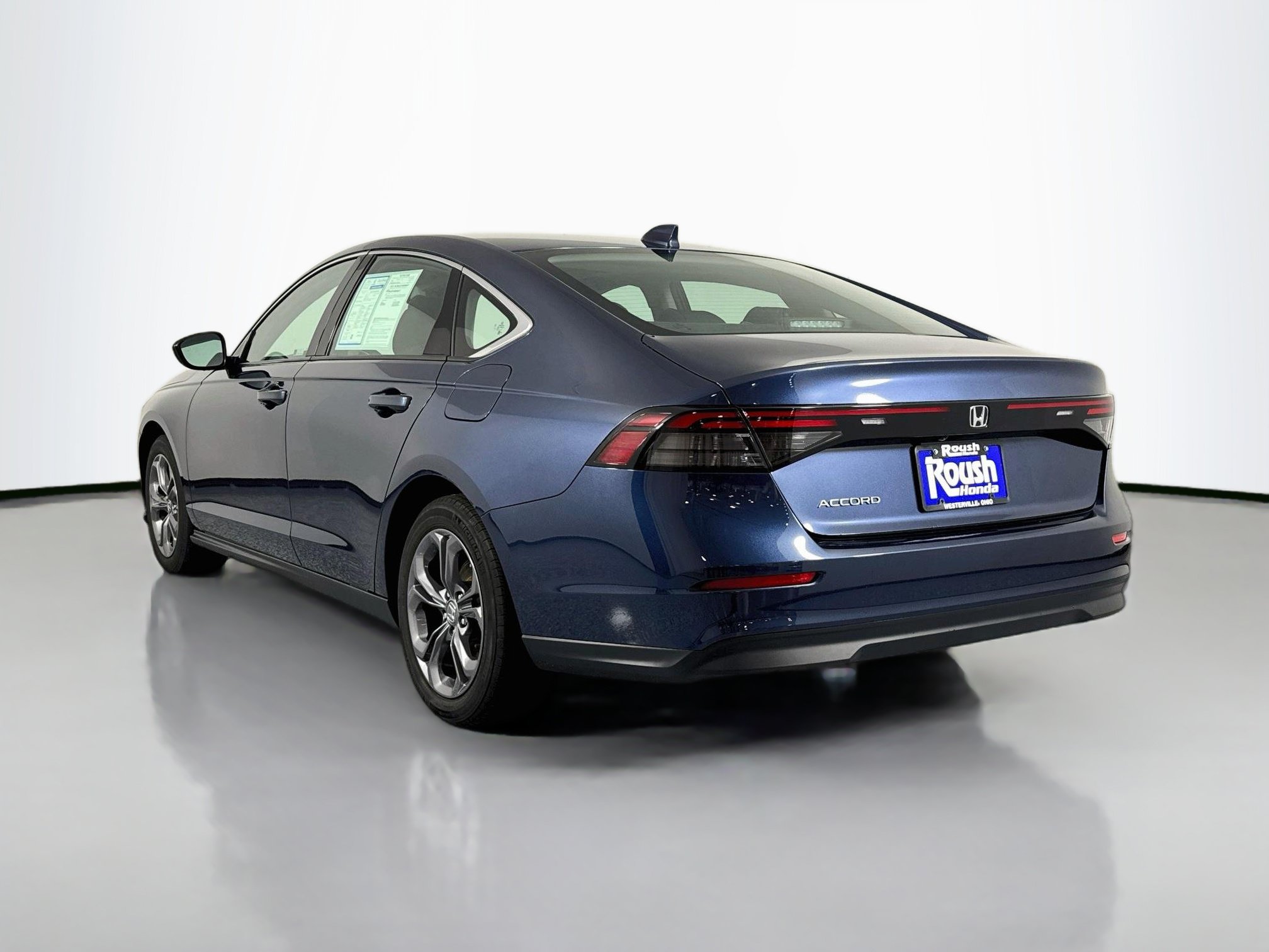 Certified 2023 Honda Accord EX image 7