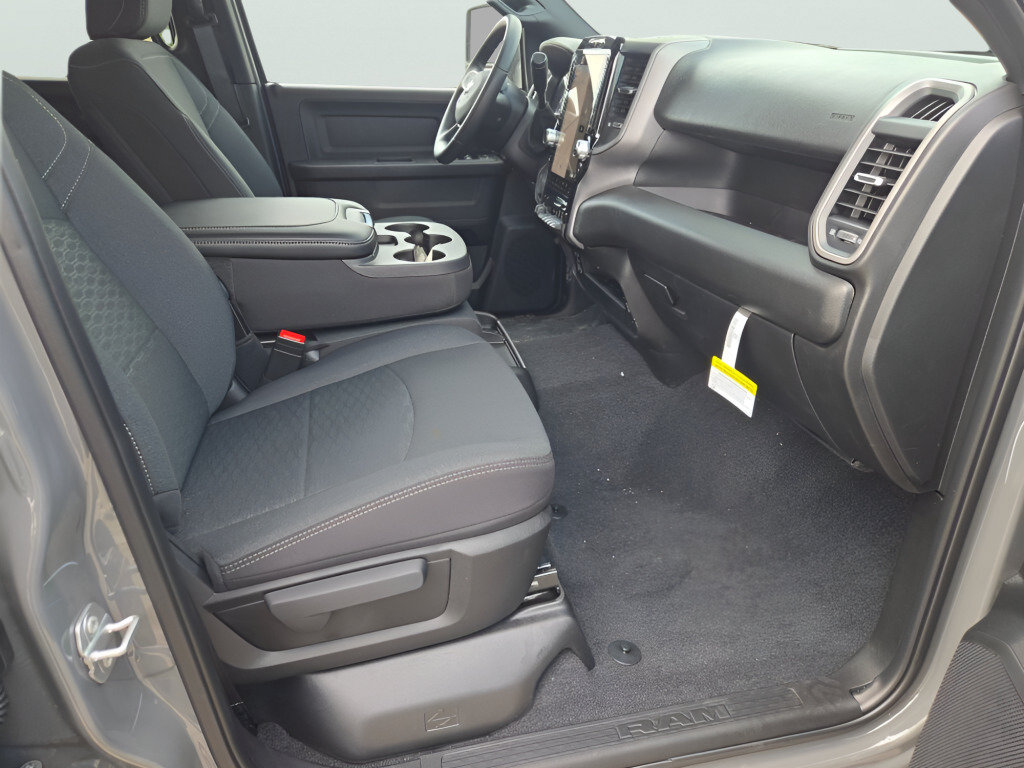 New 2026 RAM 3500 Tradesman AWD/4WD image 7